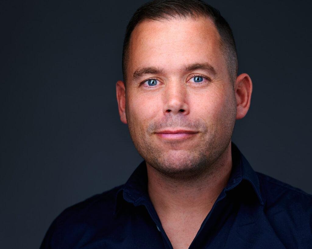 Joey, professionele coach in Limburg, helpt bij persoonlijke ontwikkeling en groei